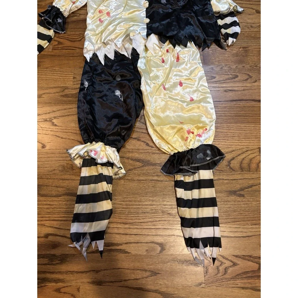 Halloween Carnival Nightmare Clown Outfit and‎ Mask Large 12-14 Glow In The Dark